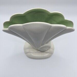 Redwing Red Wing Art Pottery 892 Art Deco MCM Nautilus Shell Vase Cream/Green